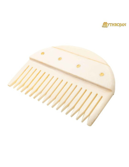 Handmade medieval Germanic comb (8 cm.)