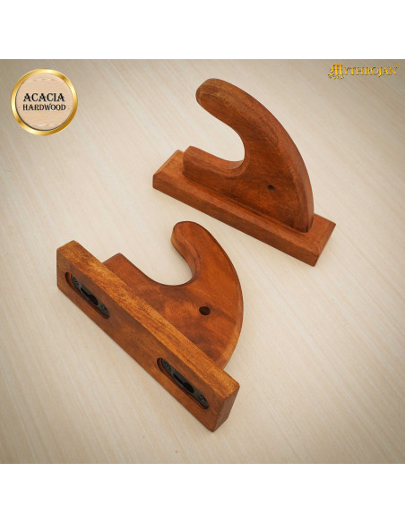 Wooden wall mount for hanging pistols...