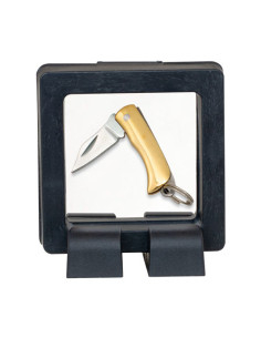 Miniature knife keychain charm with display, blade 1.9 cm.
