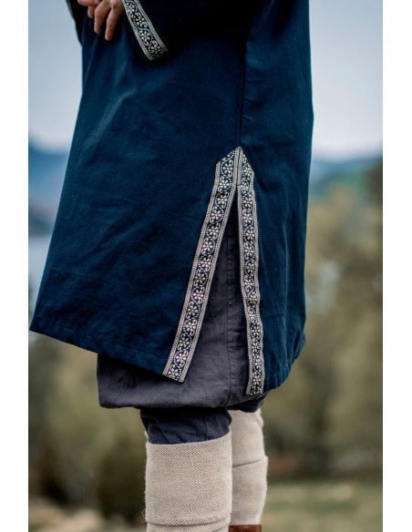 Halvor medieval tunic, black color