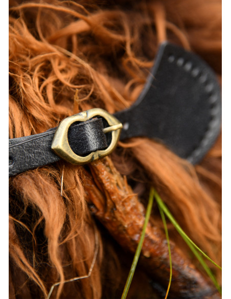 Buckle neck closure, black