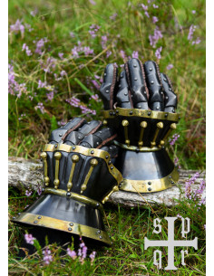 Hourglass gauntlets Milan year 1370, blackened steel 2
