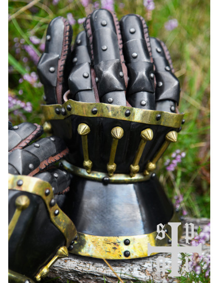 Hourglass gauntlets Milan year 1370,...