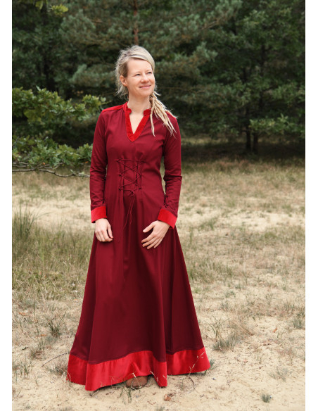 Medieval long dress model Meira, red... Medieval long dress model Meira, red...