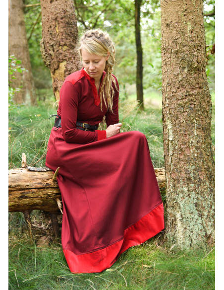 Medieval long dress model Meira, red... Medieval long dress model Meira, red...