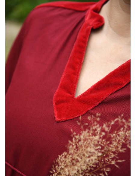 Medieval long dress model Meira, red... Medieval long dress model Meira, red...