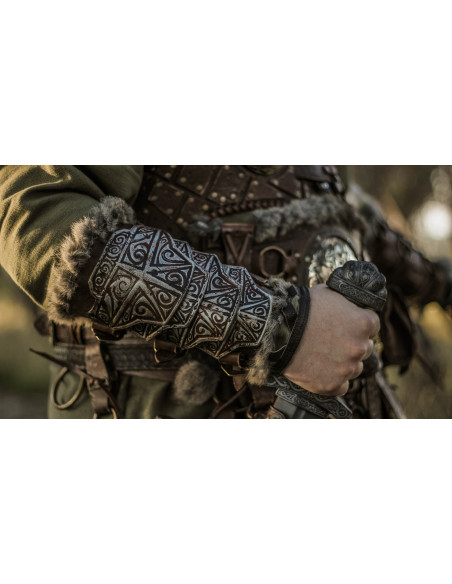 Aged Barbarian Bracers - Black