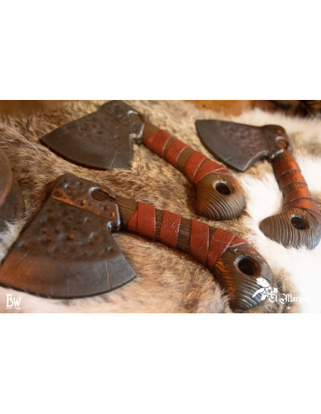 Throwing Axe Savage for LARP