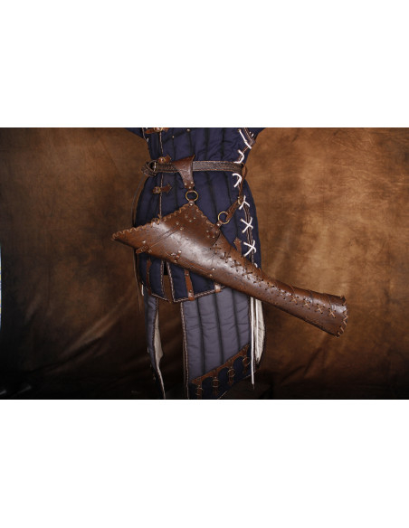 Barbarian Quiver in Aged Brown Leather