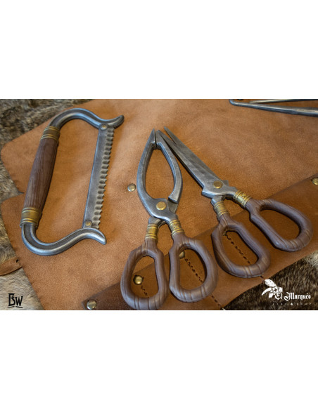 Surgical set for LARP