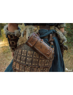 Medieval aged can holder