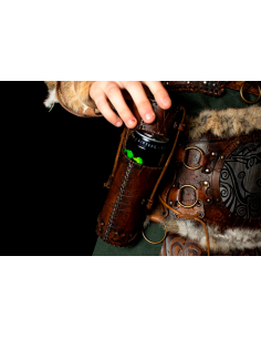 Medieval aged can holder 2