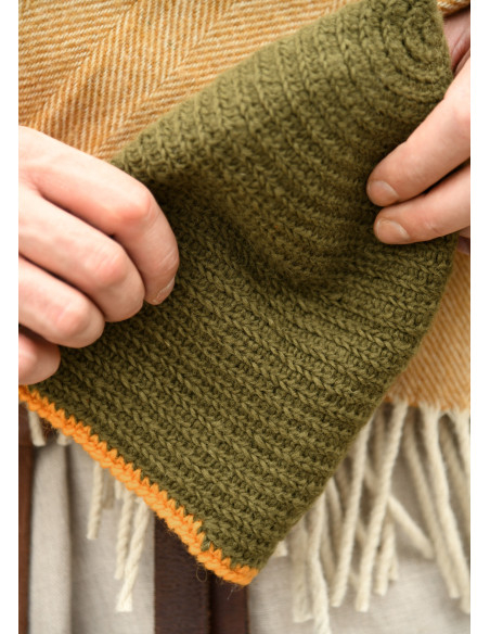 Wool crochet hat, green-yellow