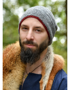 Crochet wool hat, grey-red