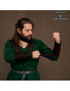 Viking bracelet in wool, brown 2