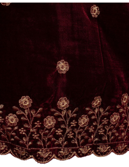 Medieval decorated scarf model...