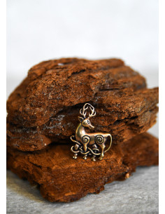 Celtic Deer Pendant in Bronze 2