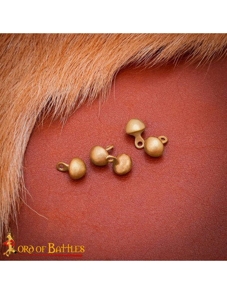 Pack of 5 medieval bronze buttons