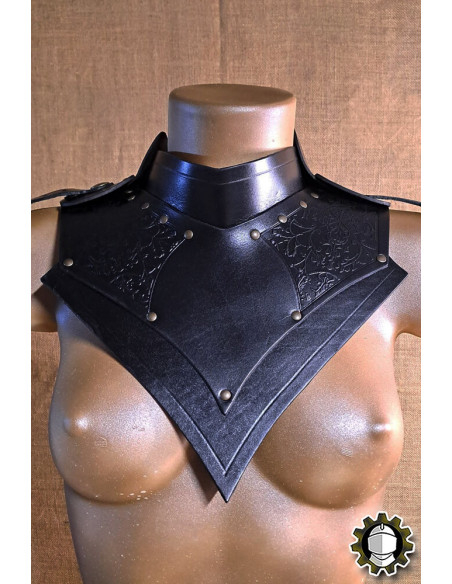 Medieval leather gorget model Senua,...