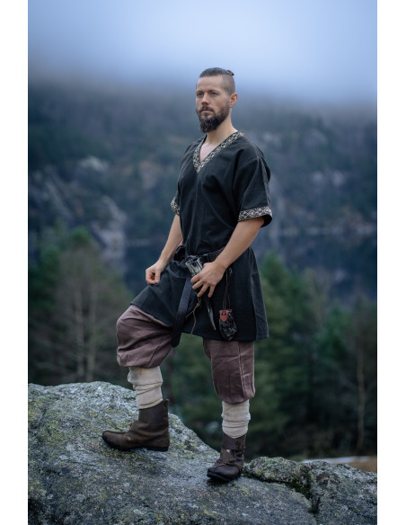 Short Viking Tunic Model Loki, Black