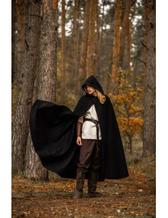 Medieval Thorian Cape in Black Wool 2