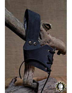 Leather strap for horn, black color