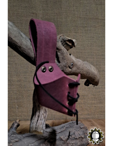 Leather strap for horn, red