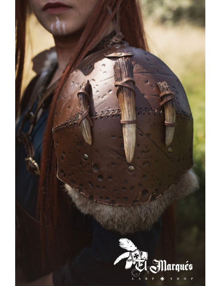 Small leather shoulder guard model...