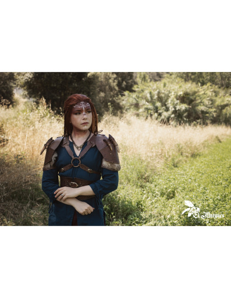 Small leather shoulder guard model...