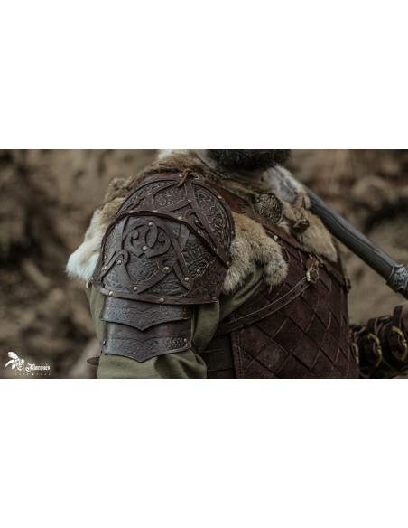 Nordic shoulder pad in leather model...