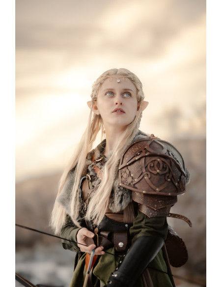 Nordic shoulder pad in leather model...