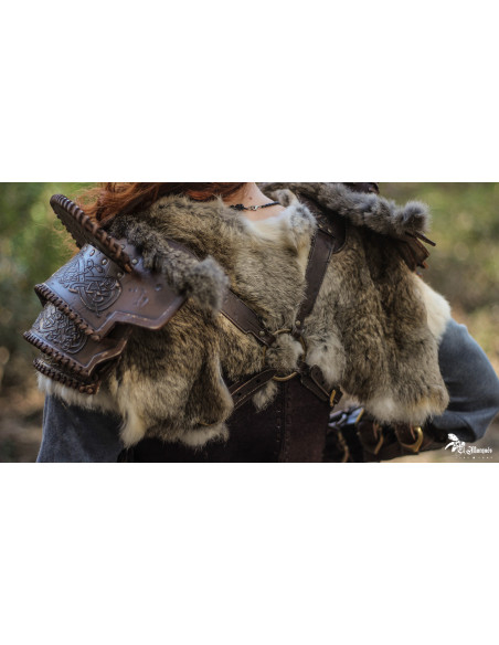 Celtic shoulder pad in leather,...