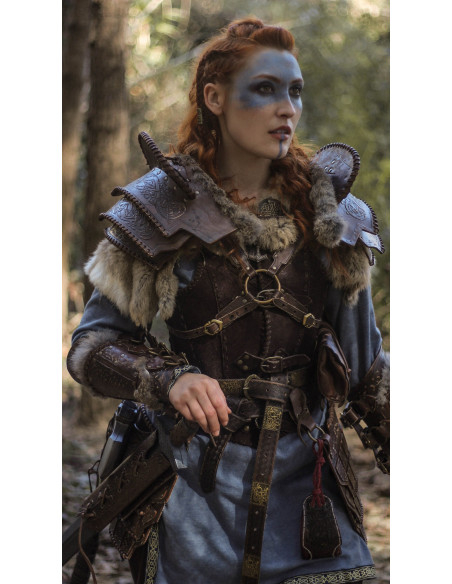 Celtic shoulder pad in leather,...