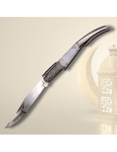 Perla Series Ratchet Knife with Engravings 2