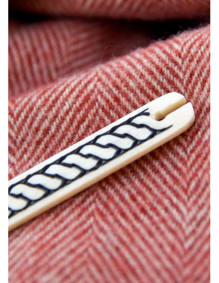 Bone Shuttle with Braided Pattern