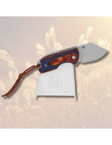 Small bicolor knife with cord (11 cm.)