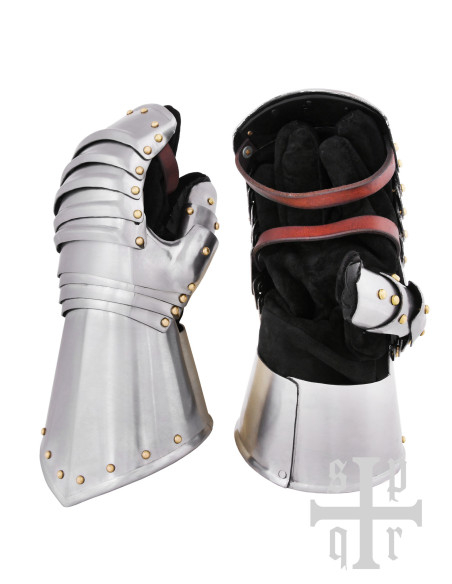 Medieval mitten gauntlets, 15th-16th...