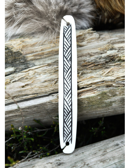 Medieval bone shuttle for weaving