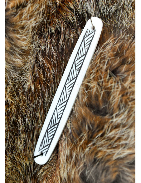 Medieval bone shuttle for weaving