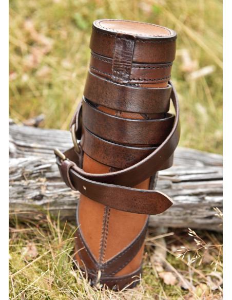 Roman Cap Scroll Holder in Leather