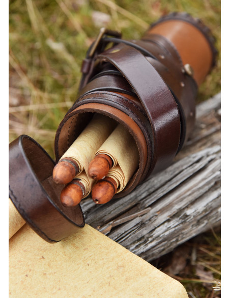 Roman Cap Scroll Holder in Leather