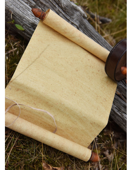 Roman Cap Scroll Holder in Leather