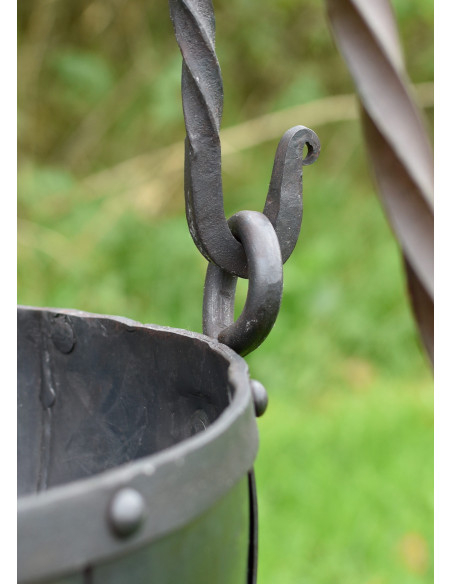 Medium steel cauldron (approx. 9 L)