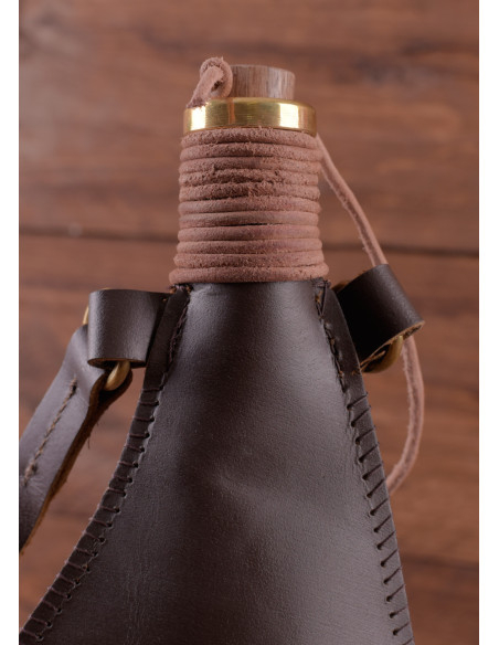 Medieval leather water bottle (34 cm)