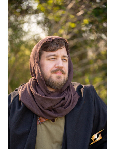 Hood with chiffon shawl, Ezio model