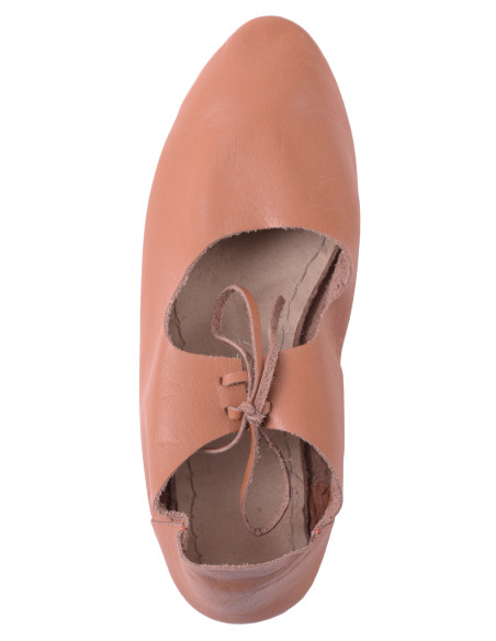 Low medieval shoes with lace closure