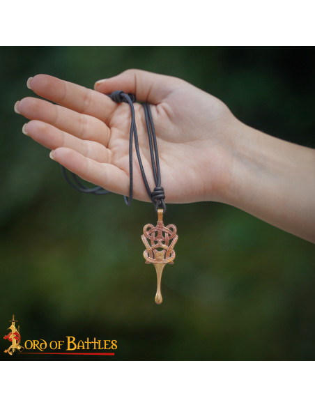 Celtic pendant and ear cleaner (6 cm.)