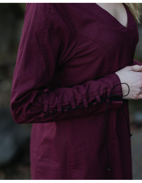 Long medieval cotton tunic model... Long medieval cotton tunic model...