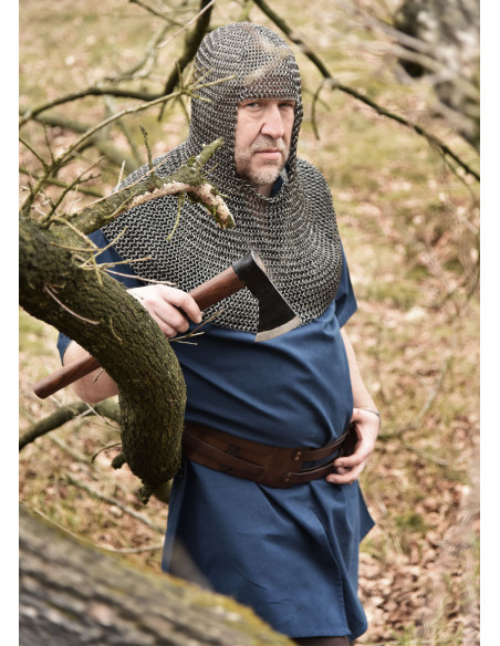 Mesh gauntlet with 8 mm diameter rings.