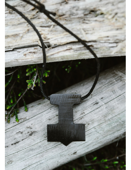 Thor's Hammer Pendant in Horn